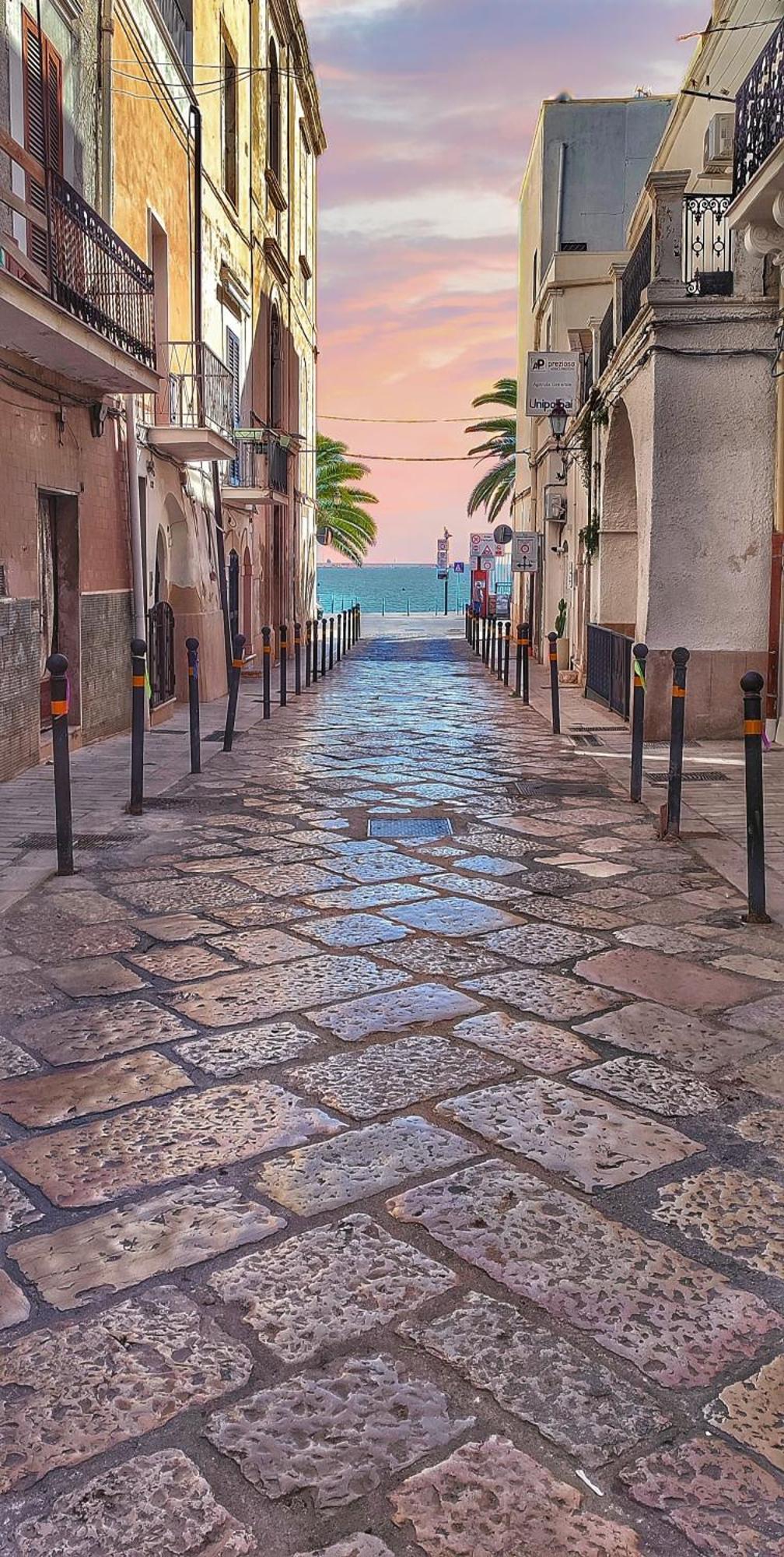 Dimora Della Marchesa - Al Duomo Lägenhet Manfredonia Exteriör bild