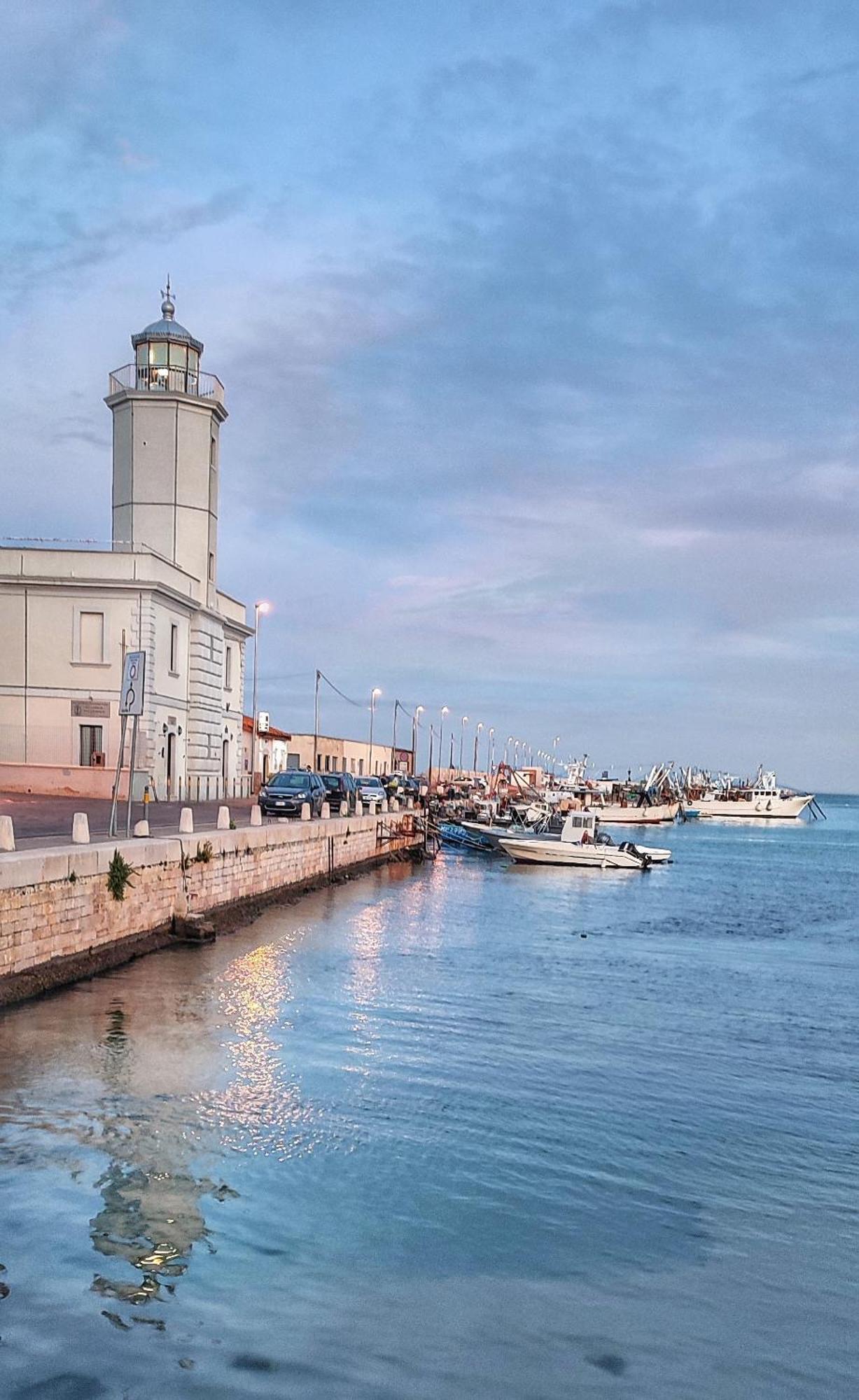 Dimora Della Marchesa - Al Duomo Lägenhet Manfredonia Exteriör bild